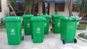 Thùng rác nhựa 240 lít nặng 12.8kg của Việt Nam